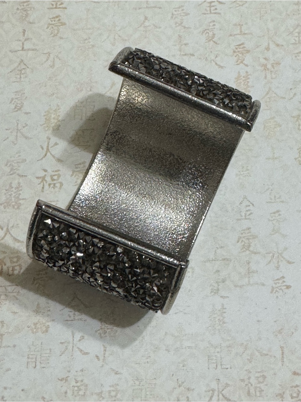 PAPARAZZI STELLAR RADIANCE CUFF - Picture 3 of 10